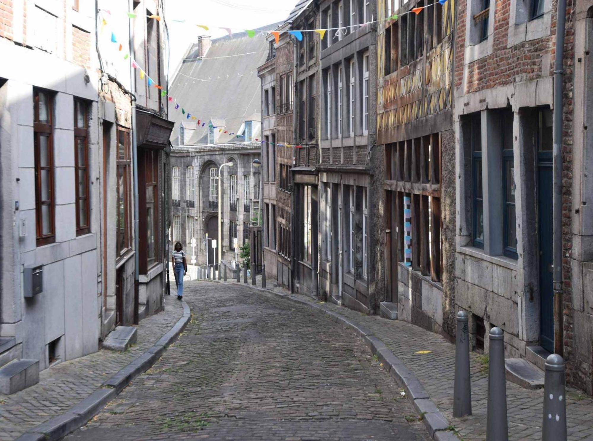 ホテル Bonjour Pierreuse リエージュ エクステリア 写真