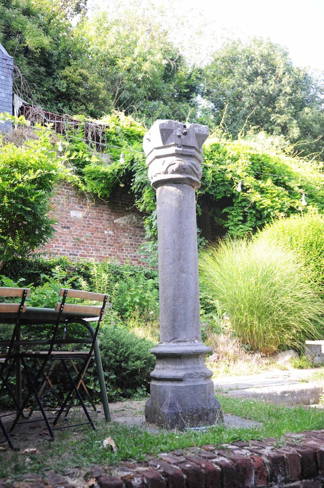 ホテル Bonjour Pierreuse リエージュ エクステリア 写真