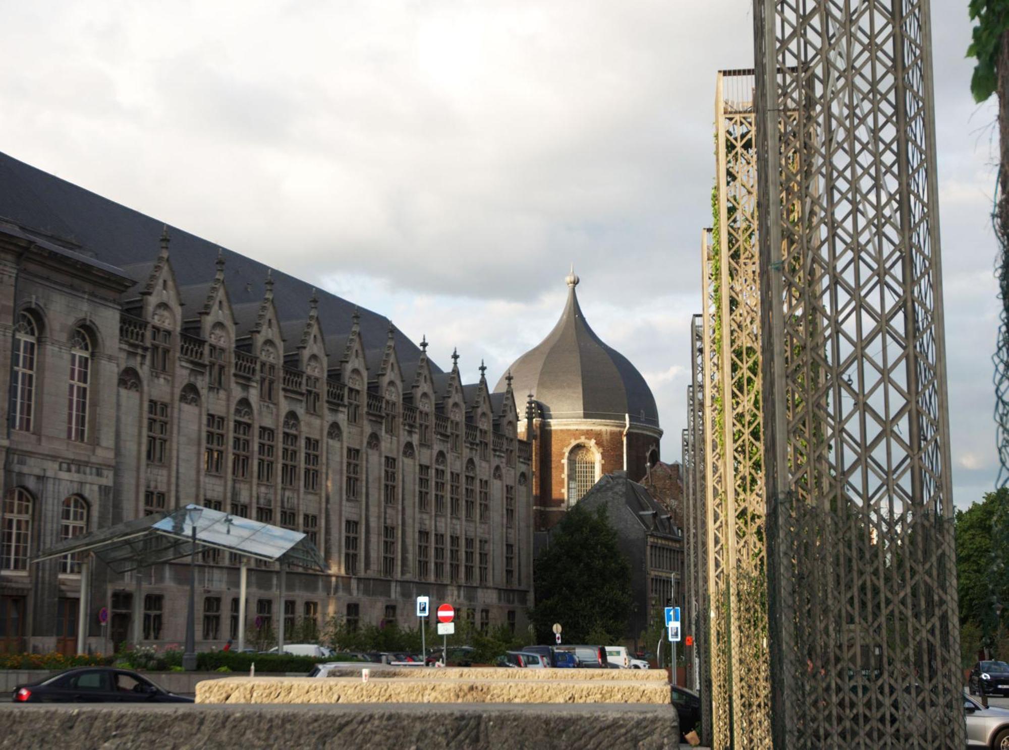 ホテル Bonjour Pierreuse リエージュ エクステリア 写真